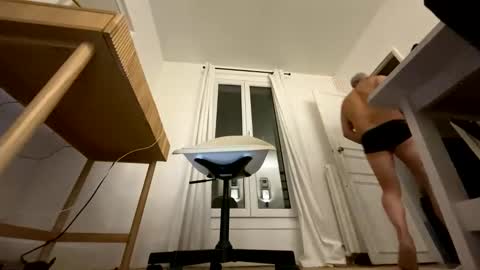 Paris75 online show from February 2025 07:28:02 PM