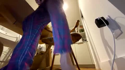 Paris75 online show from March 2025 09:59:02 PM