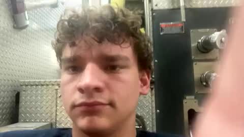 Snapshot of noname763904 chatting on April 2026 11:42:02 PM Curly online show from April 2026 11:42:02 PM