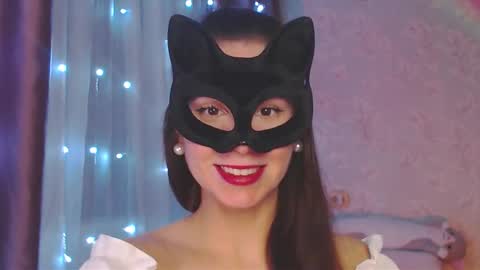 Send message when u here online show from October 2025 02:01:02 AM