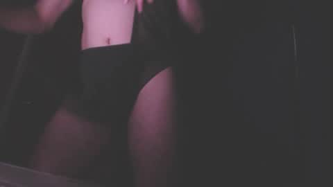 Snapshot of noon_ee chatting on September 2025 04:56:01 AM Noon ee online show from September 2025 04:56:01 AM