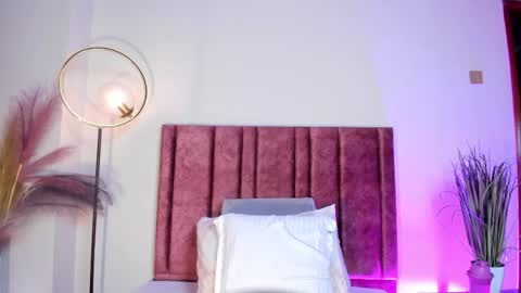 Nora Da Silva online show from April 2026 12:59:02 AM