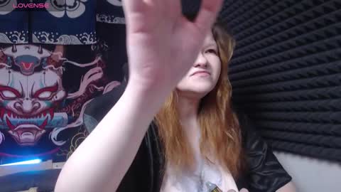 Nora online show from November 2025 10:14:01 AM