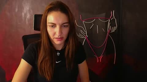 Nora online show from October 2025 07:12:02 PM