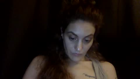 Snapshot of norablues chatting on January 2025 09:00:01 PM norablues online show from January 2025 09:00:01 PM