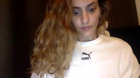 Snapshot of norablues chatting on September 2025 12:12:01 AM norablues online show from September 2025 12:12:01 AM