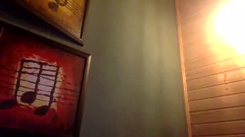 Snapshot of norablues chatting on September 2025 08:03:01 PM norablues online show from September 2025 08:03:01 PM