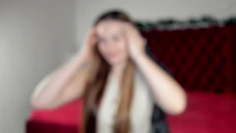 NoraFoxes online show from December 2025 05:25:01 AM