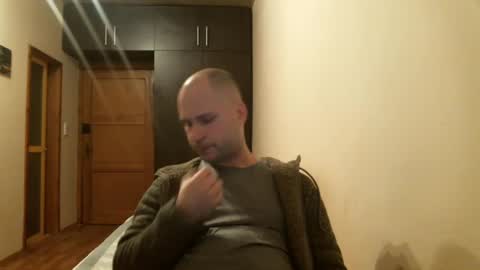 norbertopl87 online show from February 2025 05:59:01 PM