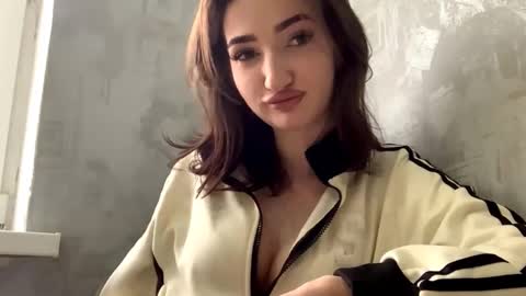 Rina online show from December 2025 12:14:02 PM