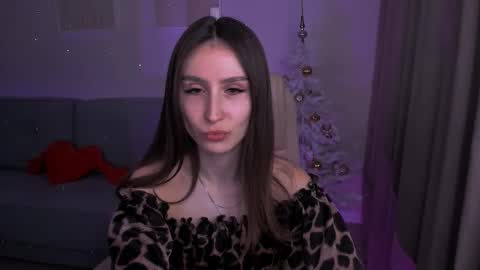 Hazel online show from January 2025 02:25:02 AM