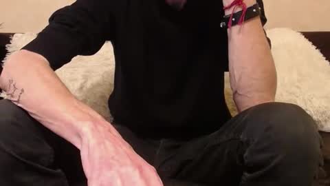 nosaintswhitoutsinners online show from January 2025 04:18:01 PM