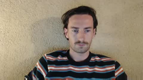 Snapshot of notenic chatting on January 2025 11:06:01 PM Notenic online show from January 2025 11:06:01 PM