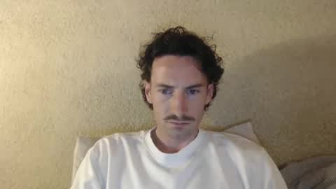 Snapshot of notenic chatting on November 2025 12:49:01 AM Notenic online show from November 2025 12:49:01 AM