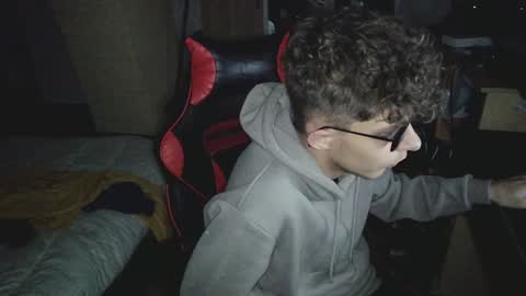 Snapshot of notspace_721128 chatting on December 2024 05:33:02 PM NotSpace   online show from December 2024 05:33:02 PM