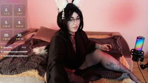 Snapshot of nouvelle_start chatting on April 2026 02:55:02 PM OriMyers online show from April 2026 02:55:02 PM