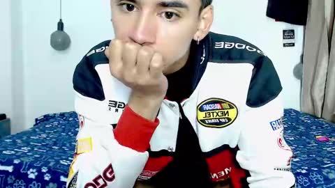 Snapshot of nova740338 chatting on February 2025 09:43:02 PM Nova online show from February 2025 09:43:02 PM