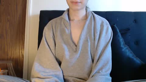 Snapshot of novafrey chatting on January 2025 06:19:02 PM Olivia online show from January 2025 06:19:02 PM