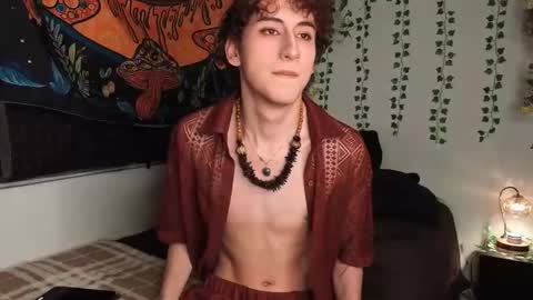 Snapshot of noynxz chatting on April 2026 03:07:02 AM maxie online show from April 2026 03:07:02 AM