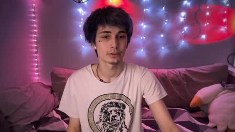 Snapshot of nujen_ges chatting on January 2025 11:45:01 PM SonnyVan online show from January 2025 11:45:01 PM