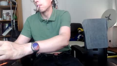 nursefan online show from September 2025 04:50:01 PM