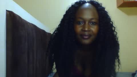 Snapshot of nutgal_ chatting on October 2025 05:00:01 PM nutgal online show from October 2025 05:00:01 PM