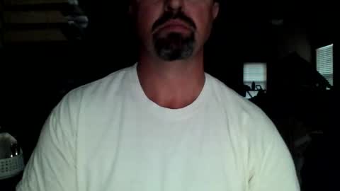 nvrenuff1979 online show from November 2025 12:05:02 PM