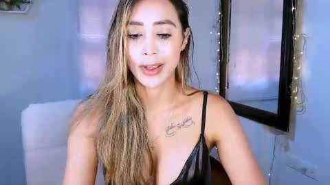 Nycole online show from September 2025 08:21:01 PM