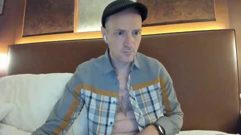 Snapshot of nyhudsonvalleyfun chatting on February 2025 12:48:01 PM HudsonValleyNYfun online show from February 2025 12:48:01 PM