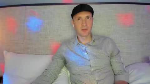 Snapshot of nyhudsonvalleyfun chatting on January 2026 05:56:01 AM HudsonValleyNYfun online show from January 2026 05:56:01 AM