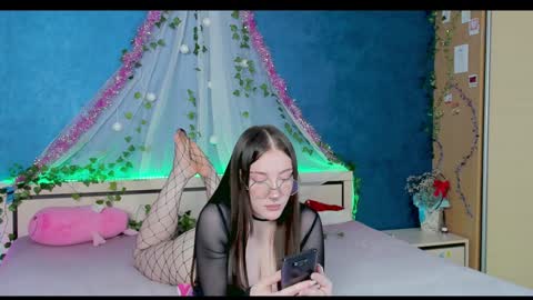 Kat online show from January 2025 08:59:01 PM