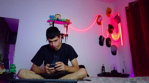 Snapshot of nymphobuddies chatting on January 2025 08:35:01 PM David and Steven Independents online show from January 2025 08:35:01 PM