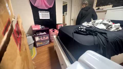 nymphomaticbaby online show from December 2025 01:35:02 AM