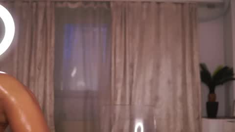 Snapshot of nyrobinova chatting on February 2025 10:20:02 AM nyrobinova online show from February 2025 10:20:02 AM