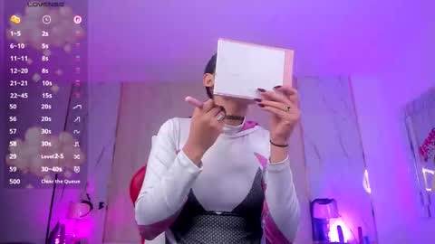 Nyvet online show from December 2025 12:43:01 PM