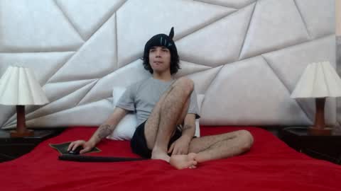 nyx_and_arian online show from March 2026 06:52:01 PM