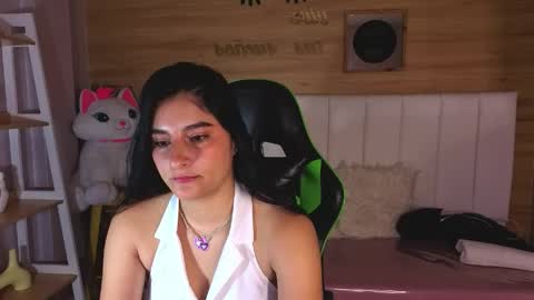Nia  online show from June 2026 03:18:01 PM