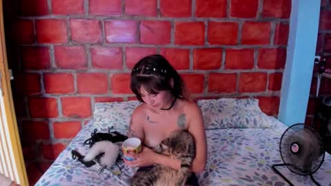 Snapshot of nyxiia chatting on December 2025 06:04:02 PM Scarlett online show from December 2025 06:04:02 PM