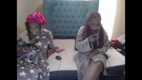 Snapshot of obsessedmimi chatting on May 2026 09:49:02 AM obsessedmimi online show from May 2026 09:49:02 AM