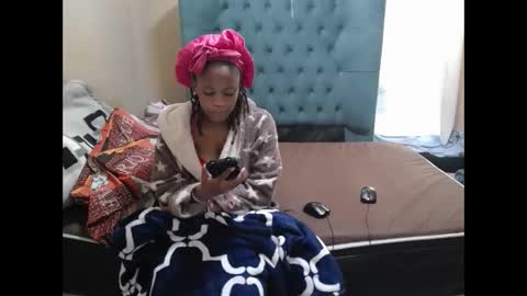 Snapshot of obsessedmimi chatting on May 2026 12:12:02 PM obsessedmimi online show from May 2026 12:12:02 PM