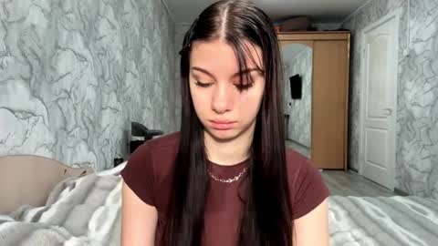 Amelia online show from November 2025 06:14:01 AM