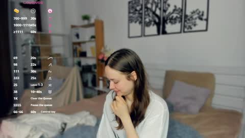 Elis online show from April 2026 08:17:01 PM