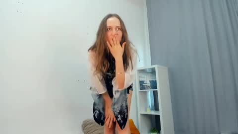 Snapshot of obsidiva chatting on May 2026 03:18:01 PM Elis online show from May 2026 03:18:01 PM