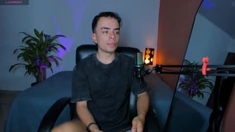 Snapshot of obzidyan chatting on October 2025 10:53:02 PM Obzidyan online show from October 2025 10:53:02 PM