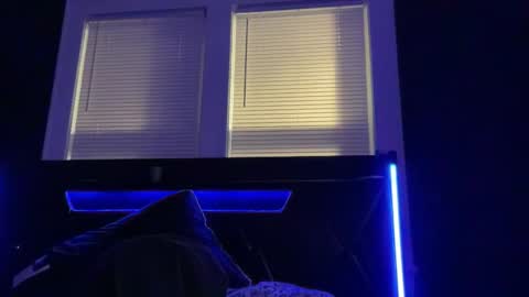 Oceandiver3000 online show from October 2025 06:11:02 AM