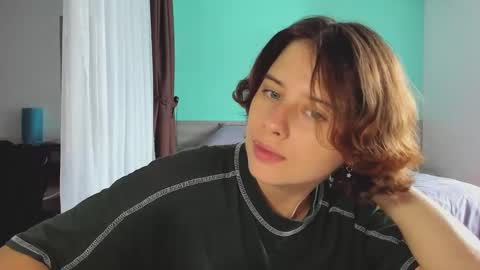 Evie online show from December 2024 05:20:01 AM