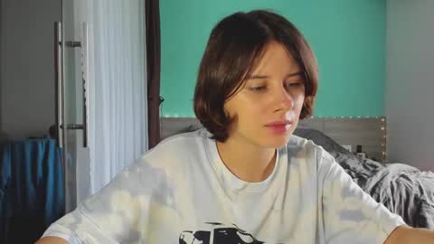 Evie online show from December 2024 07:00:02 AM