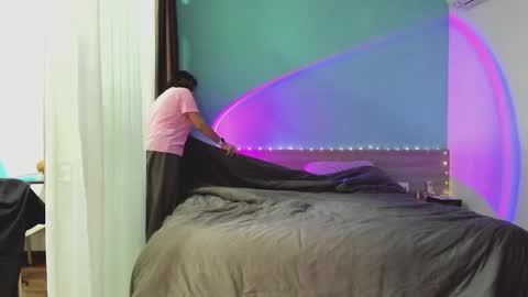 Evie online show from January 2025 01:52:02 PM