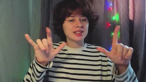 Evie online show from September 2025 08:52:01 AM