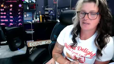 Snapshot of oddywithabody chatting on July 2026 11:18:02 PM Oddy With A Body online show from July 2026 11:18:02 PM